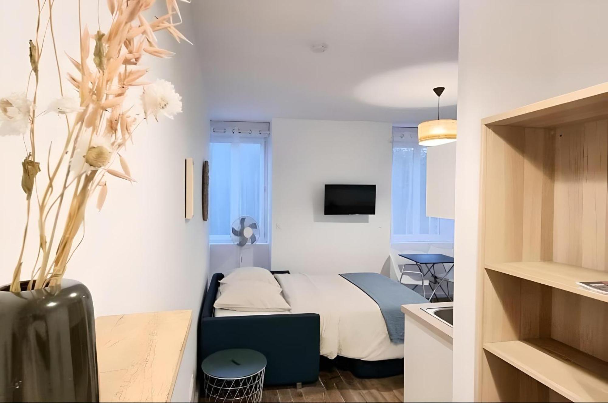 Large Studio Lumineux Et Neuf, Parking Gratuit Châteauroux Extérieur photo